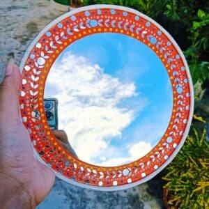 Hand crafted Lippen Art wall hanging for home decoration, living room decoration